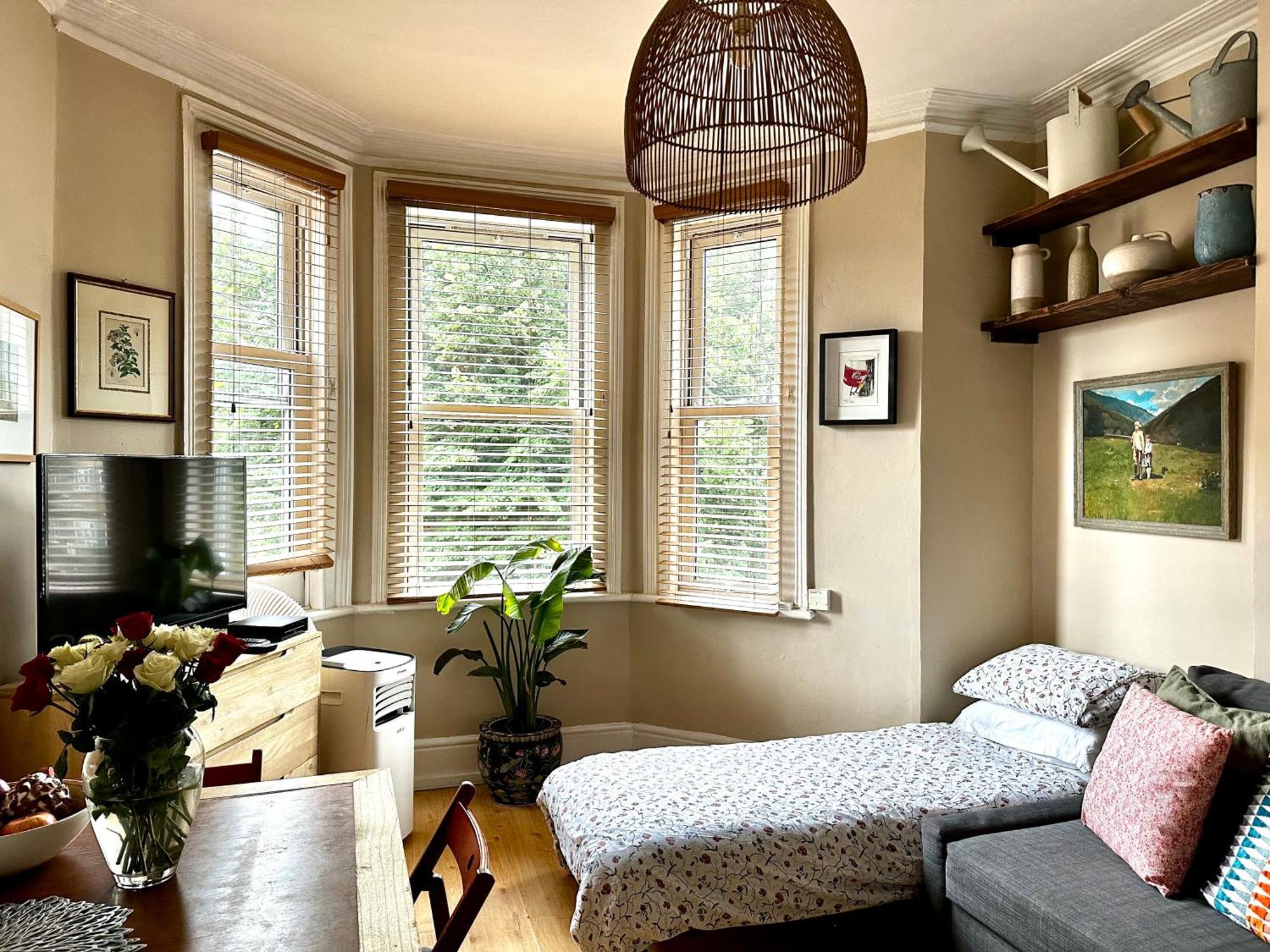 Artistic Pied-A-Terre, Steps From The Tube, Moments From London'S Heart Apartment Exterior photo